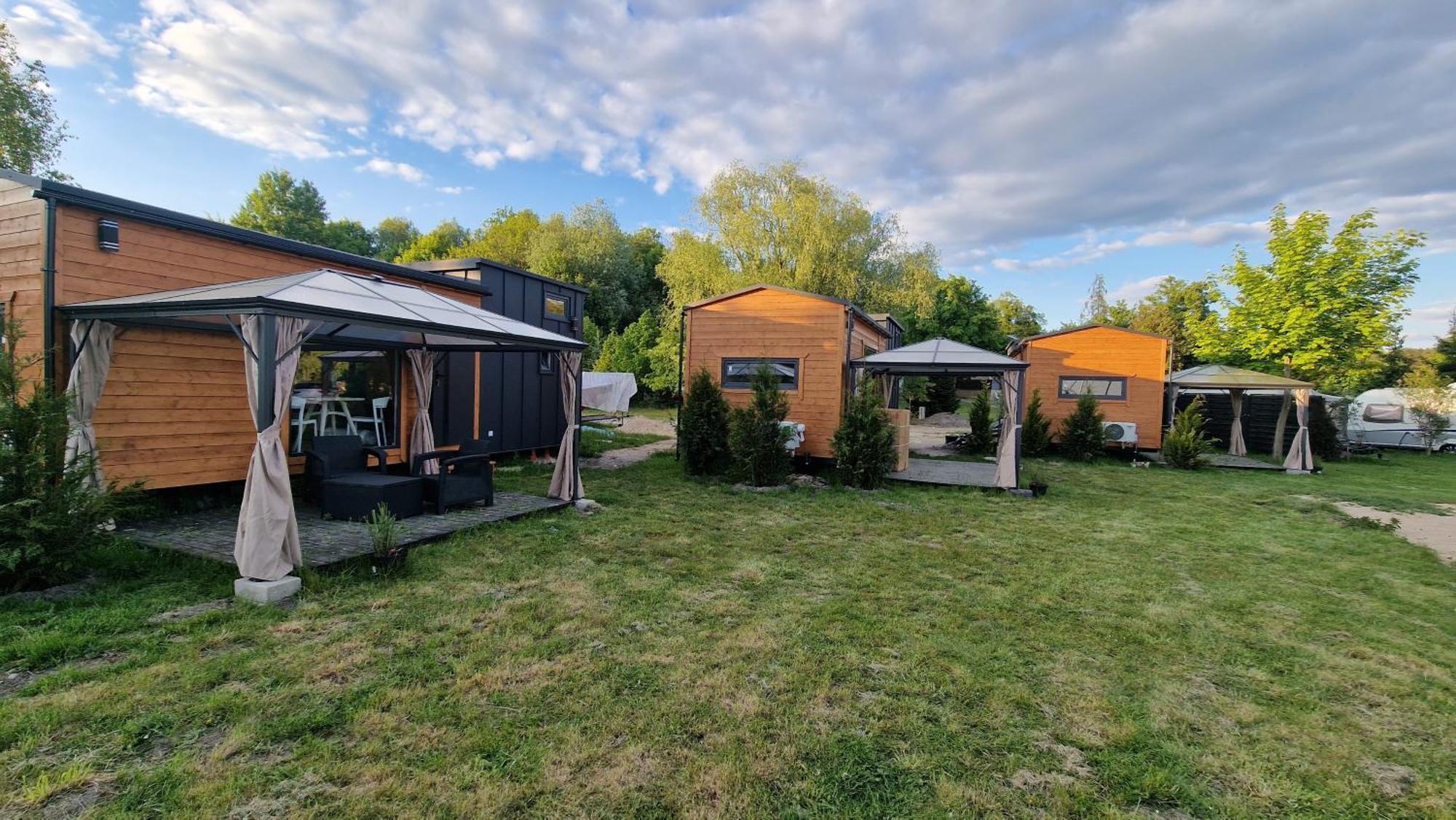 Kemping 3 Widoki Kiekrz -domki Tiny House Z Prywatna Plaza I Pomostem Nad Jeziorem Kierskim Poznań
