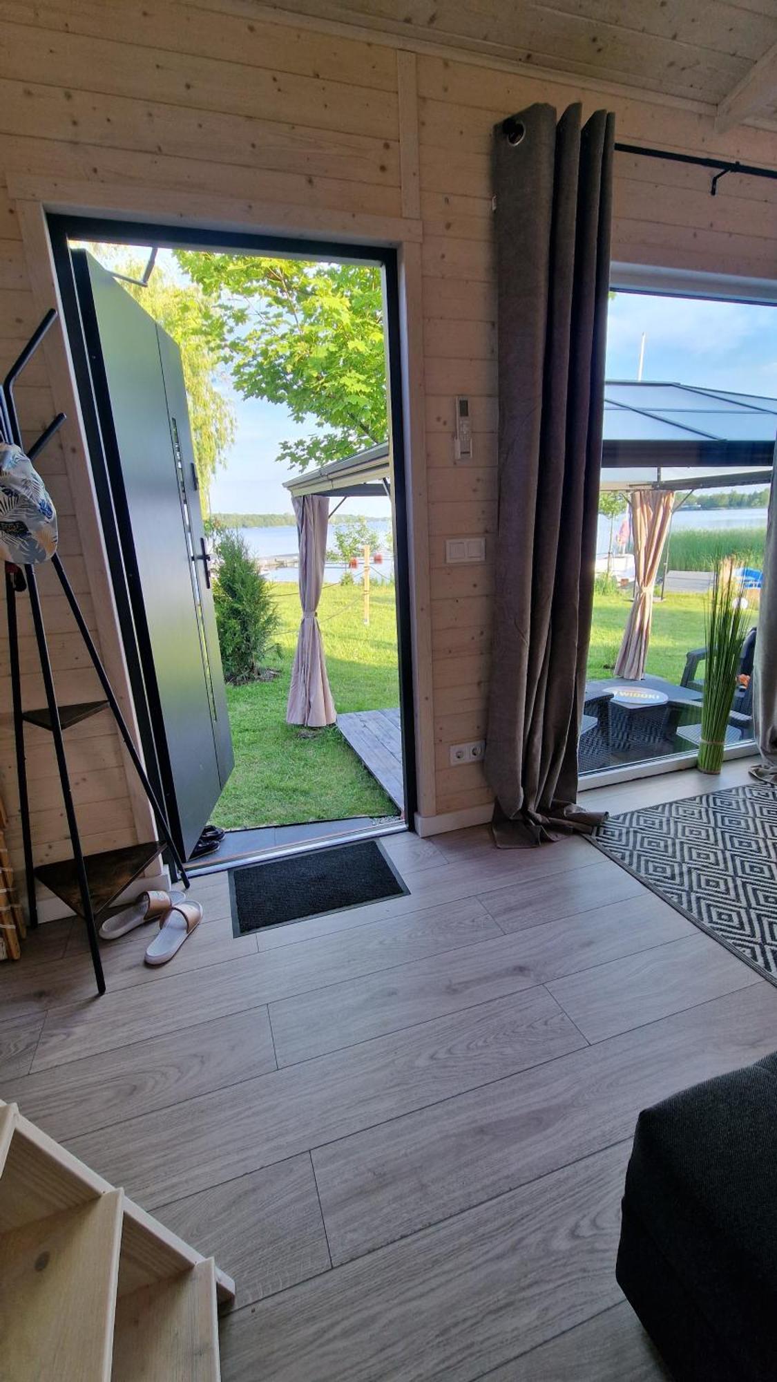 3 Widoki Kiekrz -domki Tiny House Z Prywatna Plaza I Pomostem Nad Jeziorem Kierskim